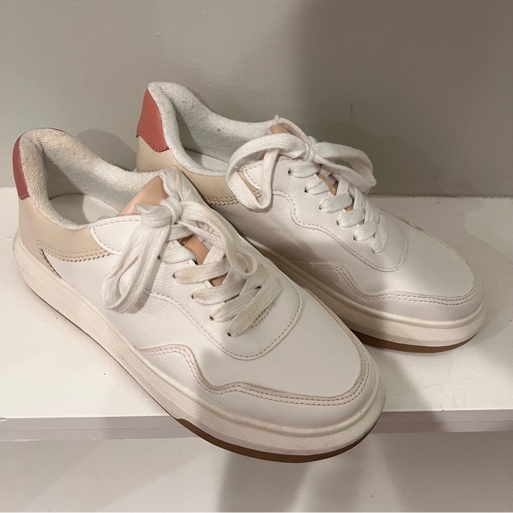 Women's Sneakers Sz 6